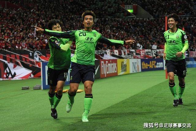 福法纳可能离开米兰，多家俱乐部对他表示关注